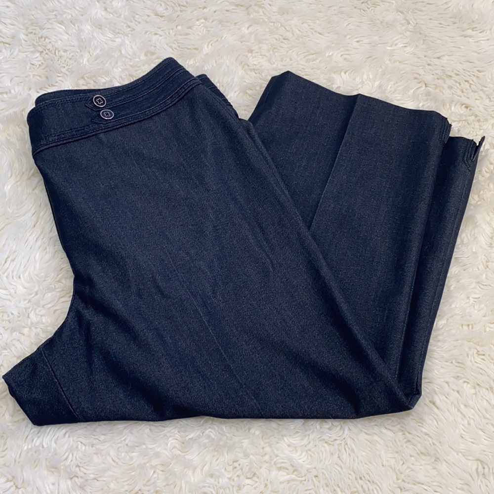 Larry Levine Ankle Pants & Silver Buttons Accent -NWT